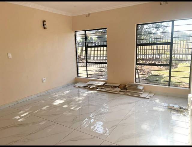 3 BEDROOM PROPERTY TO RENT IN BIRCHLEIGH